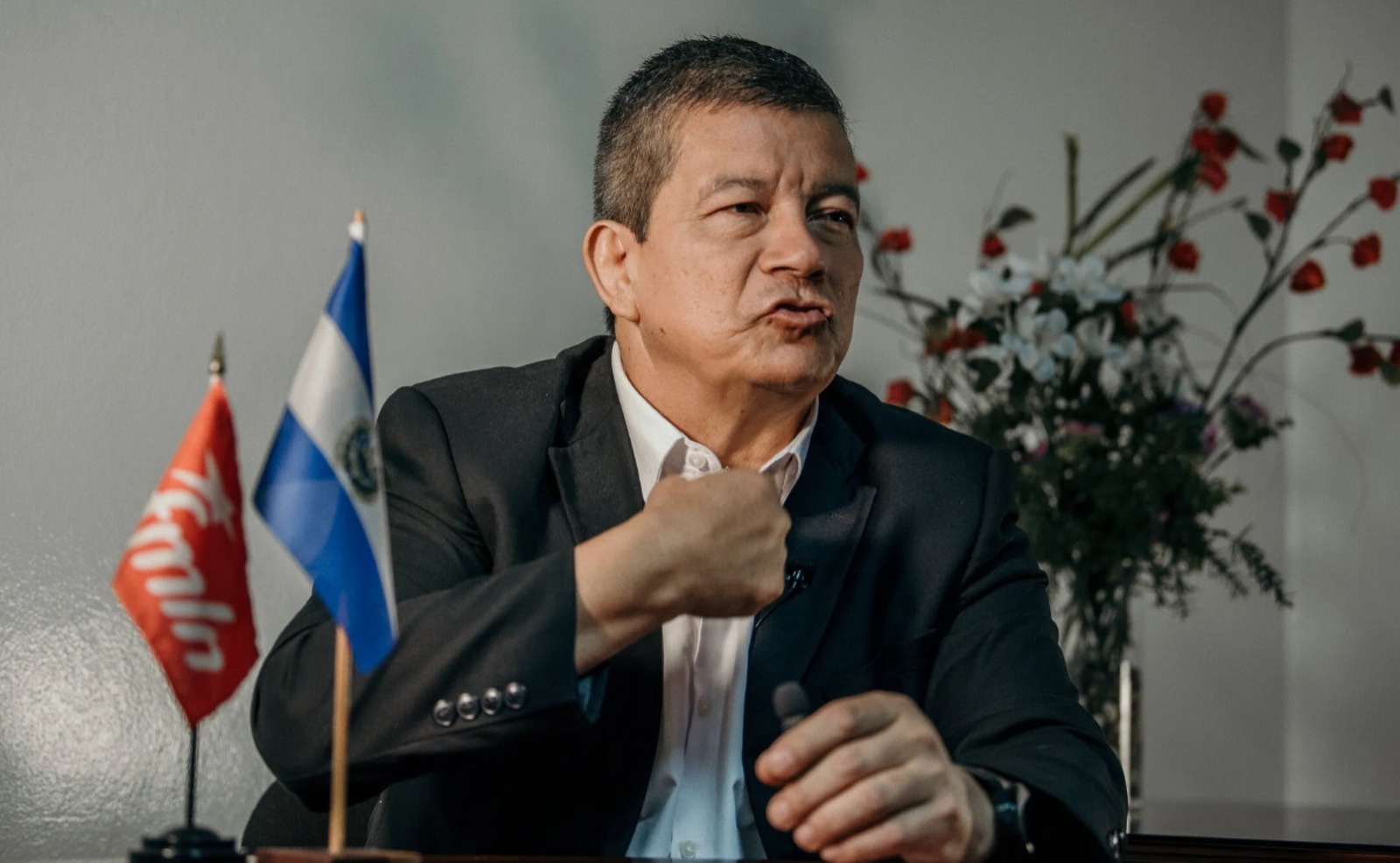 el-chino-exhorta-a-el-salvador-retomar-el-modelo-de-salud-de-cuba